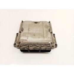 Recambio de centralita motor uce para renault laguna ii grandtour (kg0) referencia OEM IAM 8200153946 0281010556 8200095416