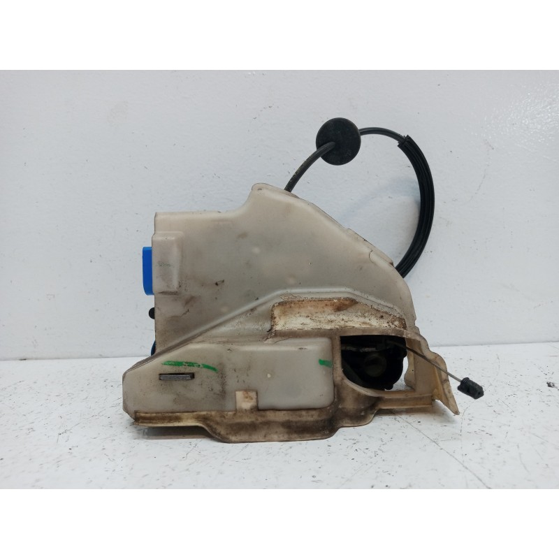 Front left door lock Volkswagen Golf V berlina (1K1) | Becerril Scrap Yard Front left door lock Volkswagen Golf V berlina (1K1) | Becerril Scrap Yard
