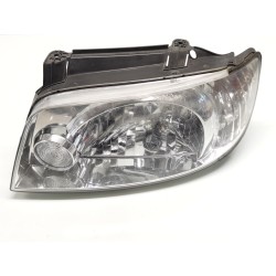 Left headlight Hyundai Matrix (fc) | Becerril Scrap Yard