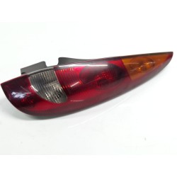 Right rear taillight Nissan Almera tino (V10M) | Becerril Scrap Yard