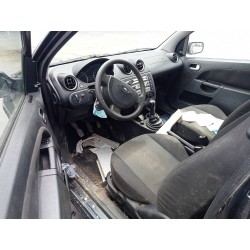 ford fiesta (cbk) del año 2004