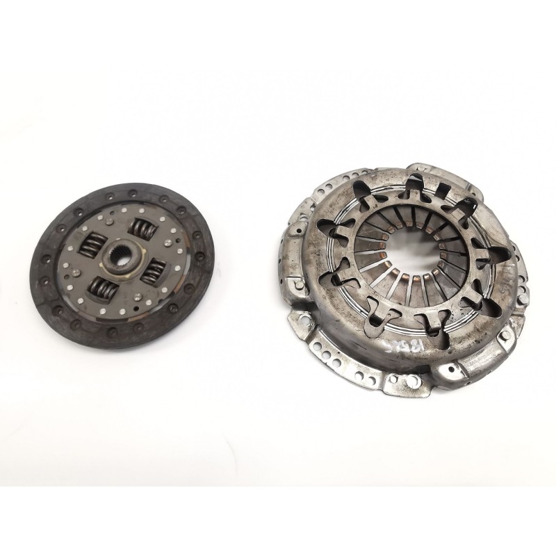 Kit d'embrayage Nissan Micra (K12E) | Desguace Becerril Kit d'embrayage Nissan Micra (K12E) | Desguace Becerril