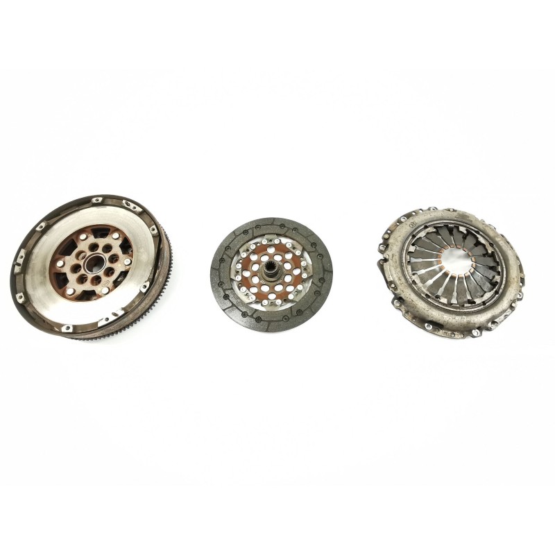 Kit frizione Opel Corsa C (X01) | Desguace Becerril Kit frizione Opel Corsa C (X01) | Desguace Becerril