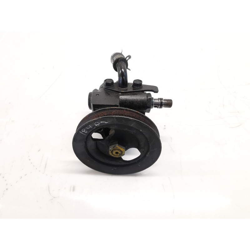 Recambio de bomba dirección para mitsubishi galloper (hyundai) 2.5 td (5-ptas.) referencia OEM IAM ZB540001  