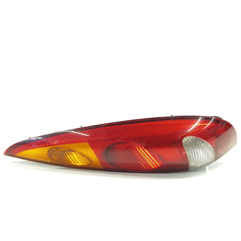 Right rear taillight Nissan Almera tino (V10) | Becerril Scrap Yard