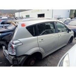 toyota corolla verso (r1) del año 2005
