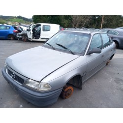 Elenco delle parti per Opel astra f berlina GL Gasolina dell'anno 1995 con motore X16XEL