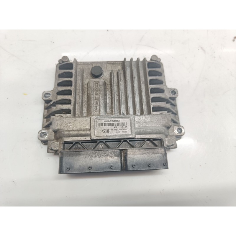 Recambio de centralita motor uce para kia carnival referencia OEM IAM 391044X910 82073401270200233 DCM32AP