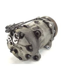 Recambio de compresor aire acondicionado para volkswagen golf iv (1j1) 1.9 sdi referencia OEM IAM 1J0820803F  