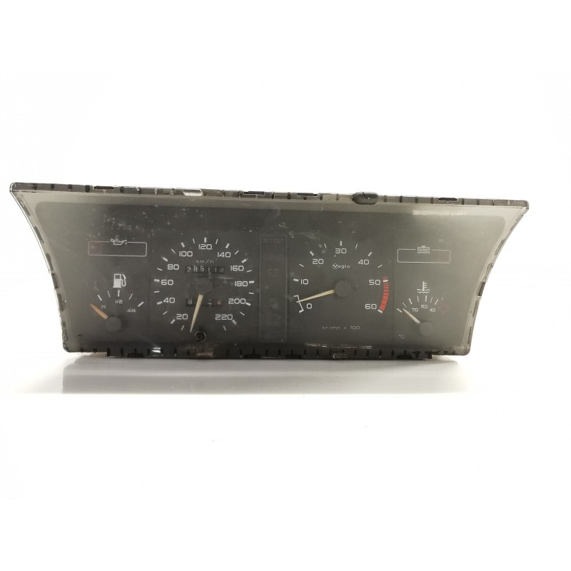 Instrument cluster Peugeot 205 berlina | Becerril Scrap Yard Instrument cluster Peugeot 205 berlina | Becerril Scrap Yard