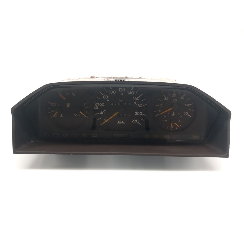 Instrument cluster 124 sedan (W124) | Becerril Scrap Yard Instrument cluster 124 sedan (W124) | Becerril Scrap Yard