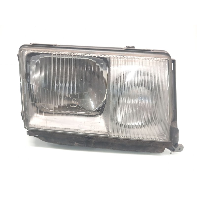 Right headlight 124 sedan (W124) | Becerril Scrap Yard Right headlight 124 sedan (W124) | Becerril Scrap Yard