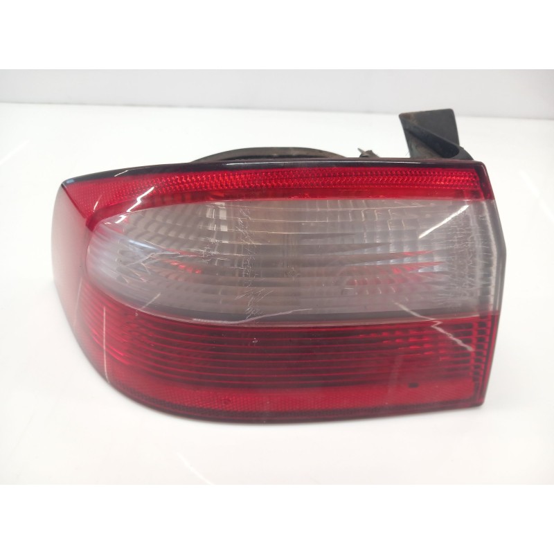 Recambio de piloto trasero izquierdo para renault laguna ii (bg0/1_) 1.9 dci (bg08, bg0g) referencia OEM IAM Recambio de piloto trasero izquierdo para renault laguna ii (bg0/1_) 1.9 dci (bg08, bg0g) referencia OEM IAM