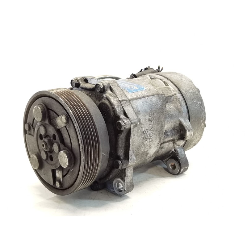 Air conditioning compressor Volkswagen Golf IV berlina (1J1) | Becerril Scrap Yard Air conditioning compressor Volkswagen Golf IV berlina (1J1) | Becerril Scrap Yard