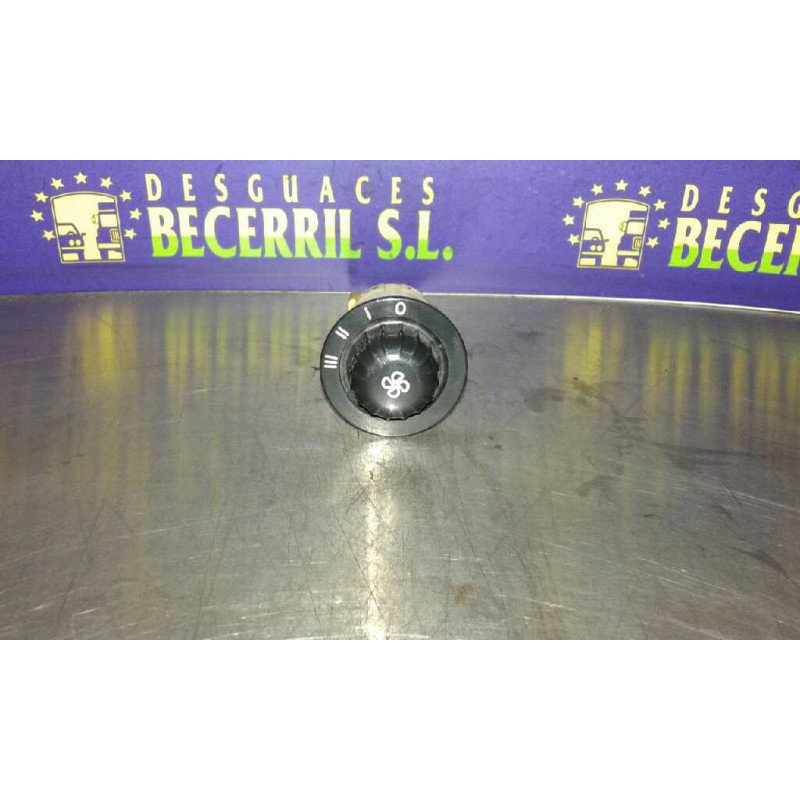 Recambio de mando velocidad motor calefacción para citroën saxo 1.5 d sx referencia OEM IAM   