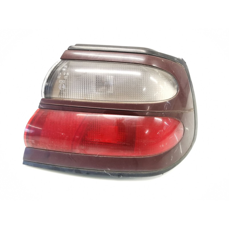 Feu arrière droit Nissan Almera I hatchback (N15) | Desguace Becerril Feu arrière droit Nissan Almera I hatchback (N15) | Desguace Becerril