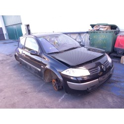 Détail des pièces pour Renault megane II (BM0/1_, CM0/1_) 1.9 dCi (BM0G, CM0G) Diesel de l'année 2003 avec le moteur F9Q 800