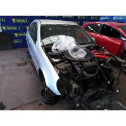 mercedes-benz clase c (w203) berlina del año 2004