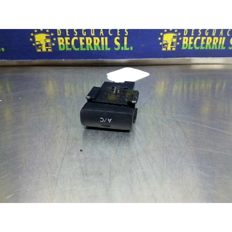Recambio de interruptor para toyota corolla (e12) 2.0 d-4d linea luna berlina referencia OEM IAM 22817662B43 Recambio de interruptor para toyota corolla (e12) 2.0 d-4d linea luna berlina referencia OEM IAM 22817662B43