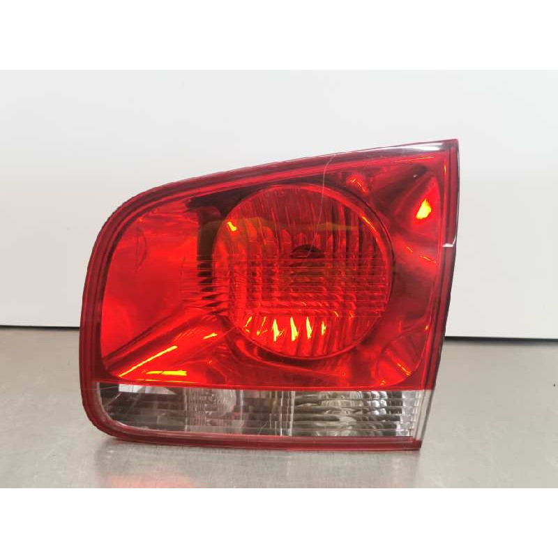 Feu arrière central droit Volkswagen Touareg (7LA) | Desguace Becerril Feu arrière central droit Volkswagen Touareg (7LA) | Desguace Becerril
