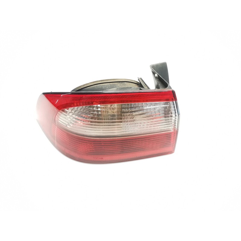 Recambio de piloto trasero izquierdo para renault laguna ii (bg0/1_) 1.9 dci (bg08, bg0g) referencia OEM IAM 8200002473 Recambio de piloto trasero izquierdo para renault laguna ii (bg0/1_) 1.9 dci (bg08, bg0g) referencia OEM IAM 8200002473