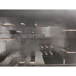 Boîte de relais / fusibles Volkswagen Touran (1T1, 1T2) | Desguace Becerril