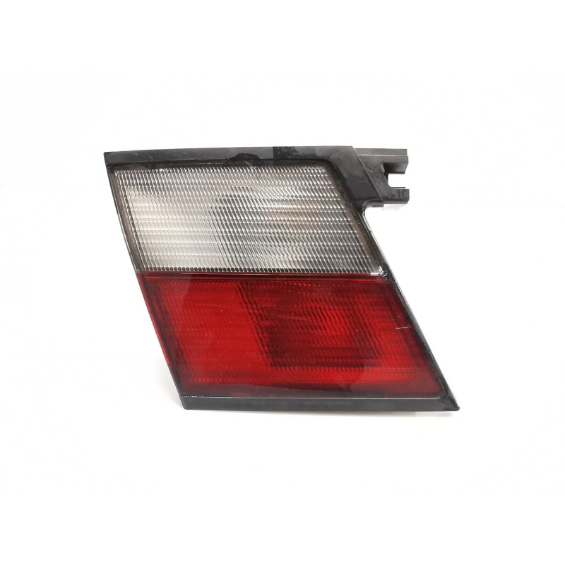Heckleuchte links Mitte Nissan Primera hatchback (P11) | Desguace Becerril Heckleuchte links Mitte Nissan Primera hatchback (P11) | Desguace Becerril