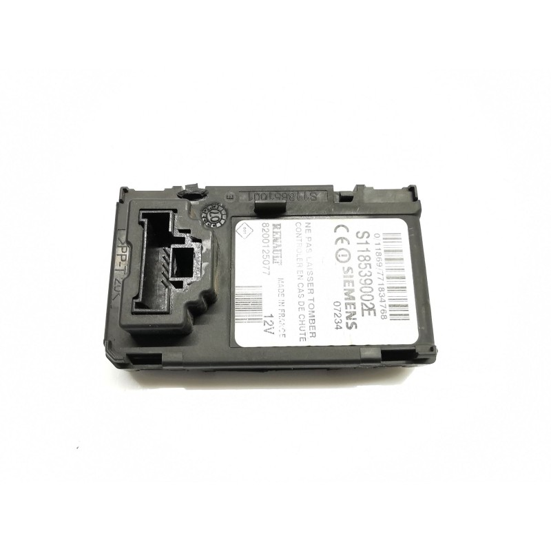 Card holder Renault Scenic II (JM0/1_) | Becerril Scrap Yard Card holder Renault Scenic II (JM0/1_) | Becerril Scrap Yard