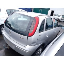opel corsa c (x01) del año 2006