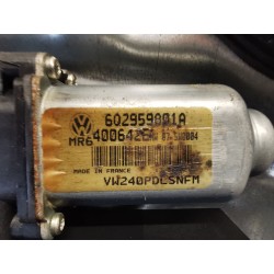 Alzacristallo anteriore destro Volkswagen Polo IV sedan (9A4, 9A2, 9N2, 9A6) | Desguace Becerril
