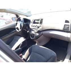 mitsubishi grandis (na_w) del año 2006