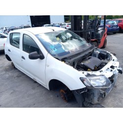 Aufschlüsselung der Teile für Dacia sandero II 1.2 Gasolina aus dem Jahr 2014 mit Motor D4F 732