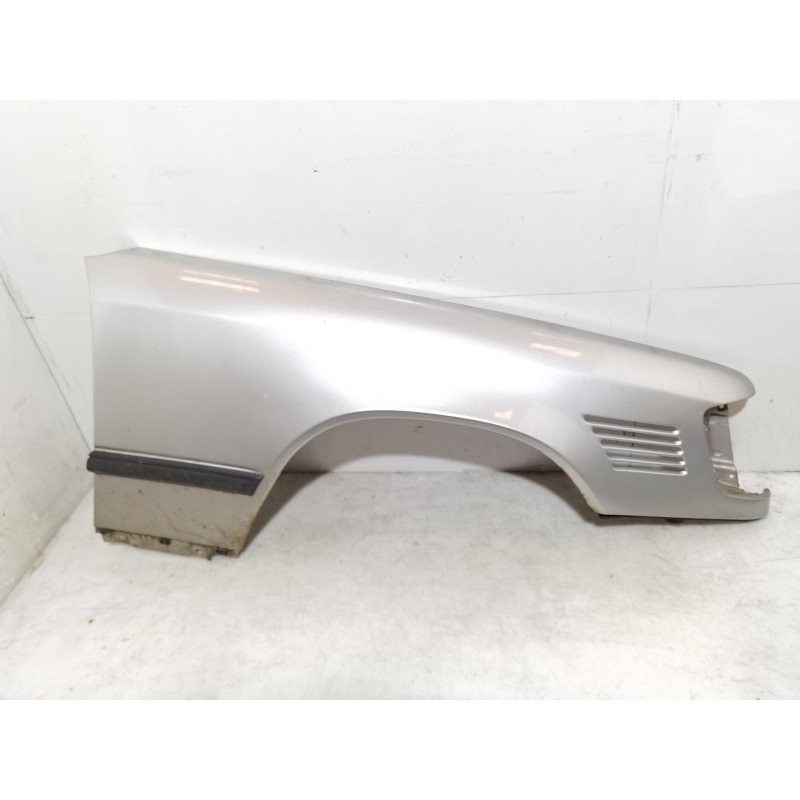 Recambio de aleta delantera derecha para mercedes-benz 124 sedán (w124) 300 d (124.130) referencia OEM IAM Recambio de aleta delantera derecha para mercedes-benz 124 sedán (w124) 300 d (124.130) referencia OEM IAM