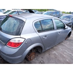 opel astra h gtc (a04) del año 2005