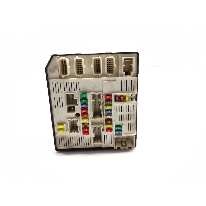 Relay / fuse box Renault Megane III hatchback (BZ0/1_, B3_) | Becerril Scrap Yard Relay / fuse box Renault Megane III hatchback (BZ0/1_, B3_) | Becerril Scrap Yard