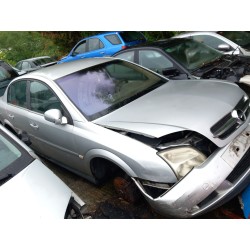opel vectra c berlina del año 2004