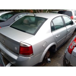 opel vectra c berlina del año 2004