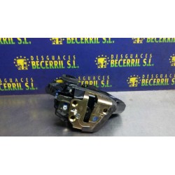 Recambio de cerradura puerta trasera derecha para toyota corolla (e12) 2.0 d-4d linea luna berlina referencia OEM IAM   