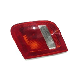 Recambio de piloto trasero central derecho para bmw serie 3 berlina (e46) 320d referencia OEM IAM 6907938  388564