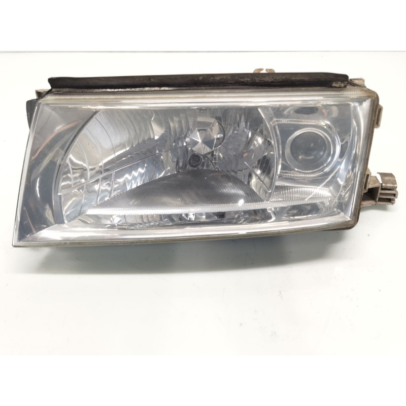 Farol esquerdo Skoda Octavia I (1U2) | Desguace Becerril Farol esquerdo Skoda Octavia I (1U2) | Desguace Becerril