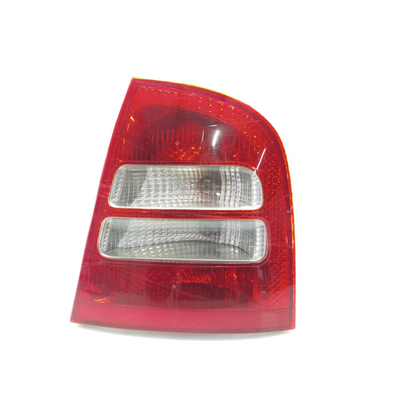 Feu arrière droit Skoda Octavia I (1U2) | Desguace Becerril Feu arrière droit Skoda Octavia I (1U2) | Desguace Becerril