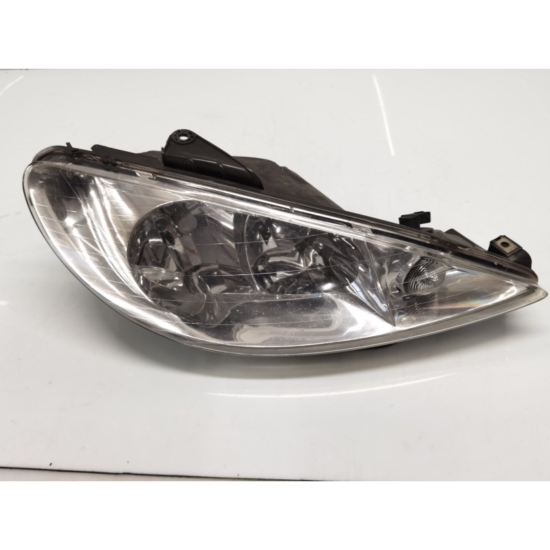 Recambio de faro derecho para peugeot 206 hatchback (2a/c) 1.4 hdi eco 70 referencia OEM IAM 9628666780  