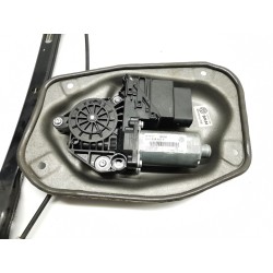 Alzacristallo posteriore sinistro Volkswagen Golf V (1K1) | Desguace Becerril