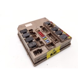 Recambio de caja reles / fusibles para renault clio ii fase ii (b/cb0) referencia OEM IAM 674660A  