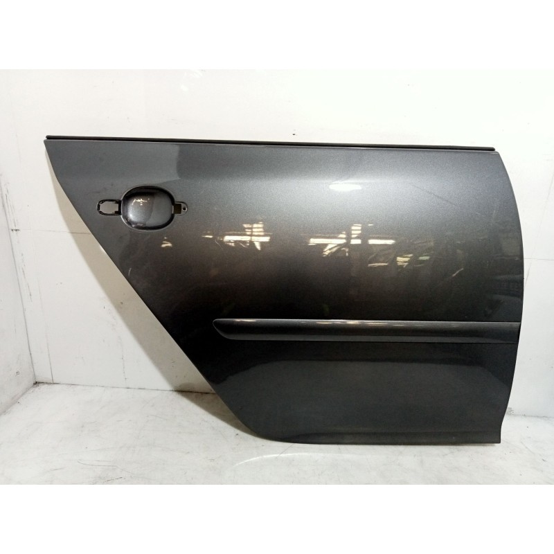 Porta traseira direita Volkswagen Golf V (1K1) | Desguace Becerril Porta traseira direita Volkswagen Golf V (1K1) | Desguace Becerril