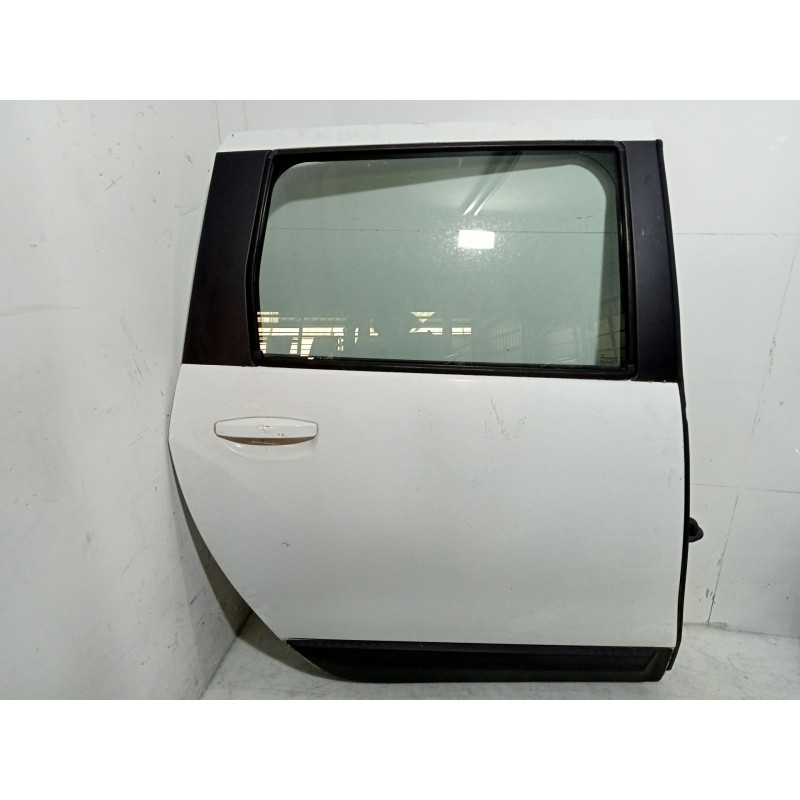 Porta traseira direita Dacia Lodgy | Desguace Becerril Porta traseira direita Dacia Lodgy | Desguace Becerril