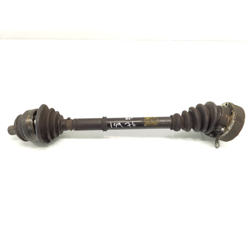 Right front axle Audi 80 B4 avant (8C5) | Becerril Scrap Yard Right front axle Audi 80 B4 avant (8C5) | Becerril Scrap Yard