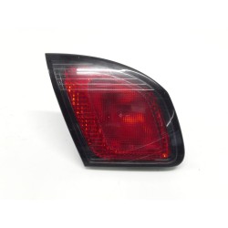Heckleuchte links Mitte Nissan Primera hatchback (P11) | Desguace Becerril