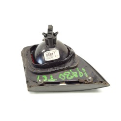 Left central rear light Nissan Primera hatchback (P11) | Becerril Scrap Yard