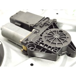 Right front window regulator Volkswagen Passat B5 (3B2) | Becerril Scrap Yard